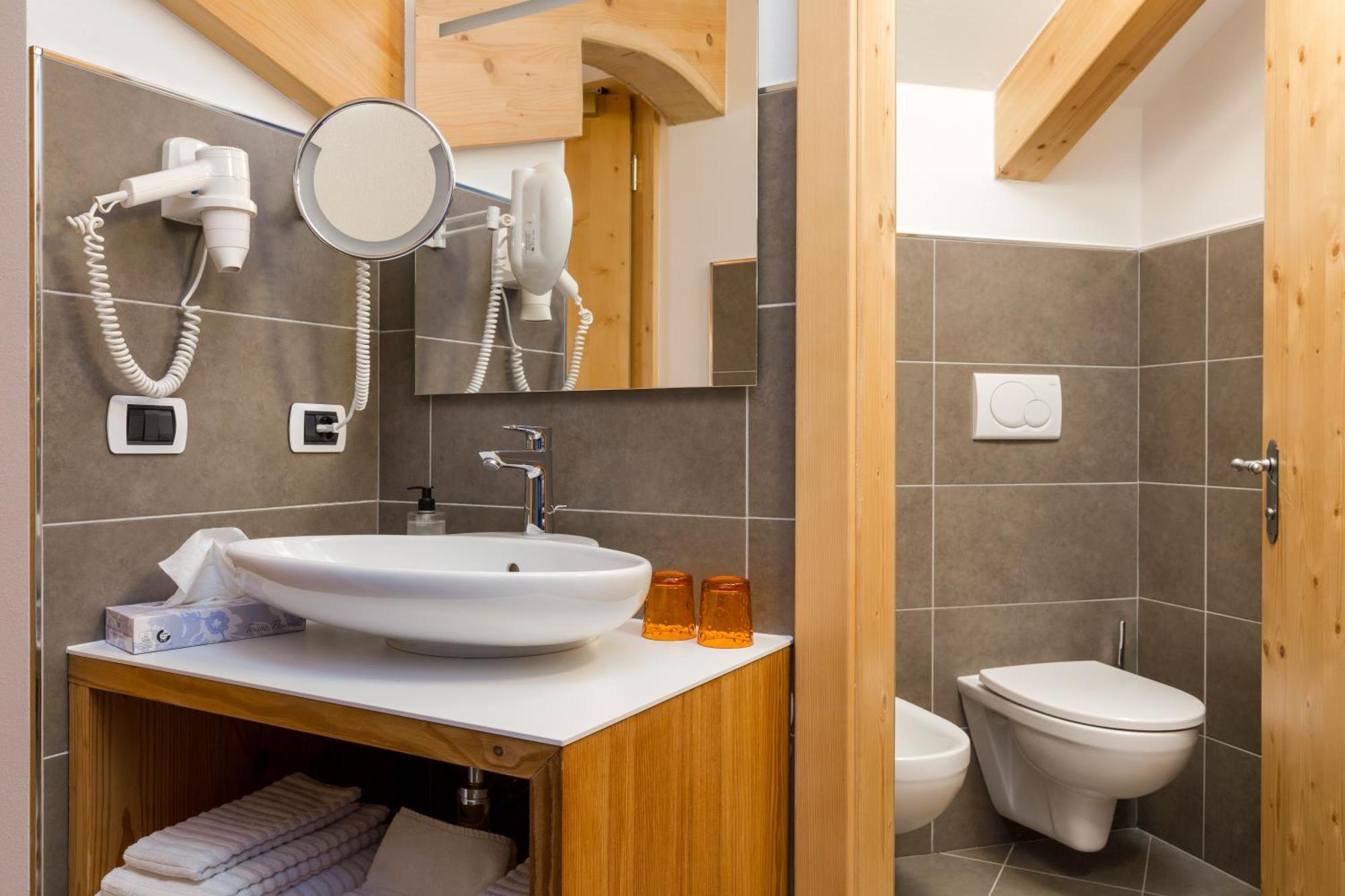 Wellness Hotel Lupo Bianco Canazei Buitenkant foto
